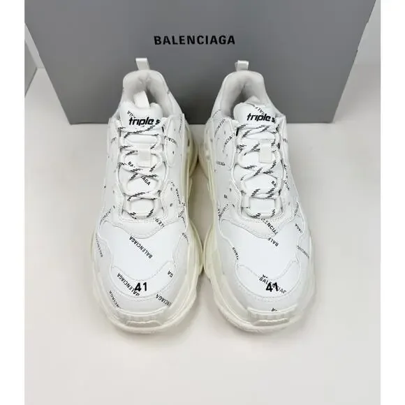 Size 41EU/8US - Balenciaga Triple S Allover Logo Sneakers🤍 New/Retail $1.2K!